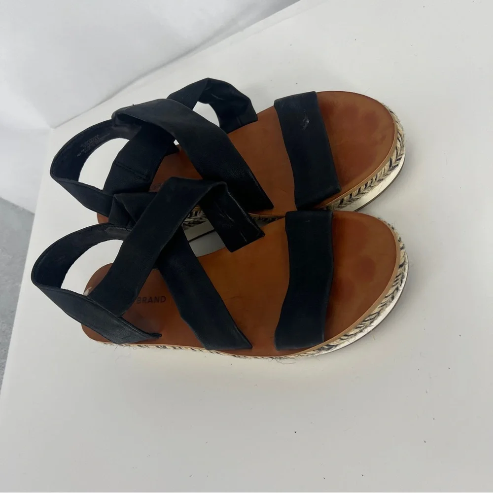 Lucky Brand | 9.5 black sandals